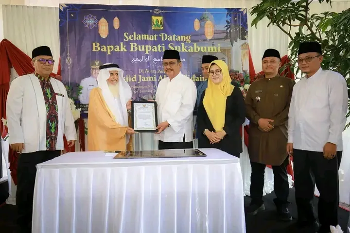 Bupati Sukabumi Resmikan Masjid Al Walidain di Jampangtengah