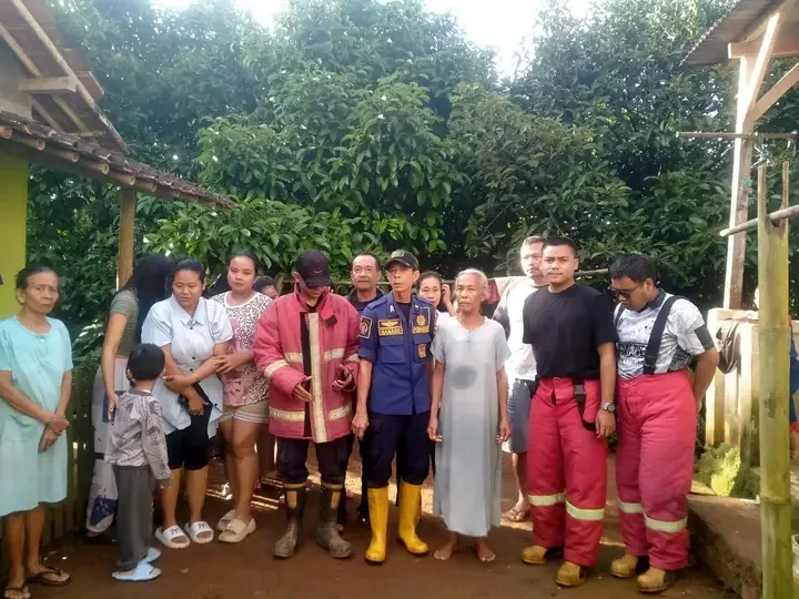 Damkar Sukabumi Tunjukkan Kesiapsiagaan dalam Operasi Kebakaran