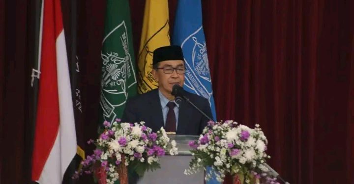 Sekda Sukabumi Hadiri Wisuda ke 16 Universitas Nusa Putra