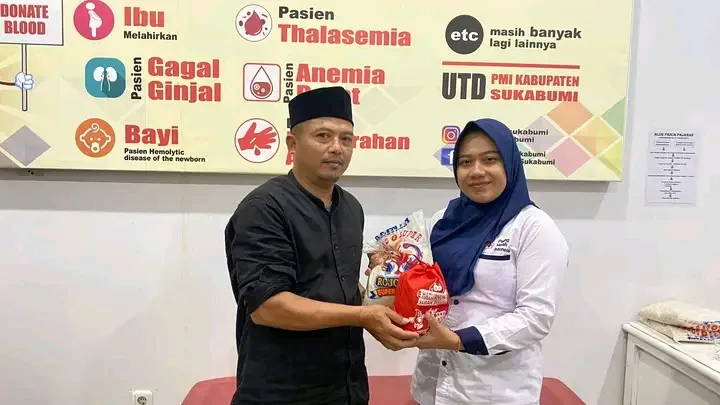 PMI Sukabumi Siapkan 400 Paket Beras dan Minyak Goreng untuk Pendonor Darah Ramadan