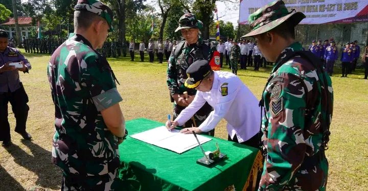 Program TMMD ke-127 Bangun Infrastruktur Desa di Cikembar