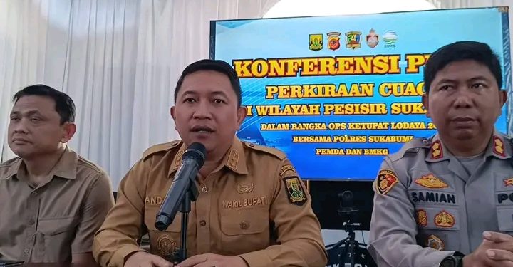 Dinas Pariwisata Kabupaten Sukabumi Imbau Wisatawan Utamakan Keselamatan di Palabuhanratu