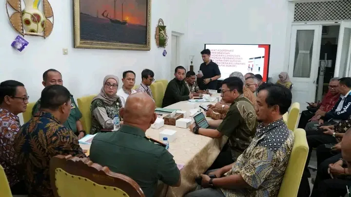 Dinas Koperasi UKM, pemkab percepat pembangunan koperasi desa merah putih