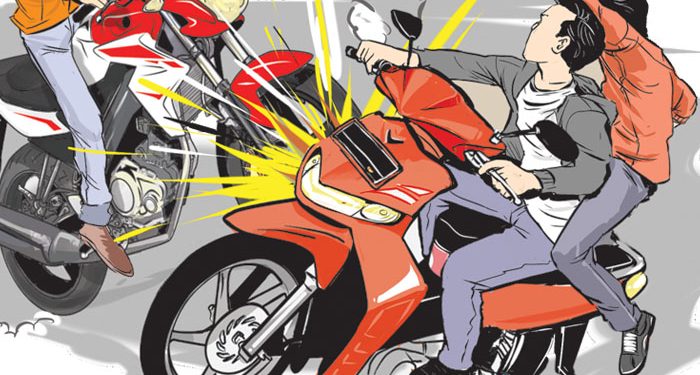 Kecelakaan Motor di Cisaat, X Ride dan Beat Bertabrakan di Simpang Gelanggang