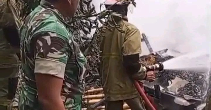 Damkar Sukabumi tangani kebakaran rumah di wilayah Sagaranten