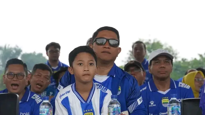 Persib Bandung juara BRI Super League 2026, Bupati Sukabumi sambut gembira bersama bobotoh