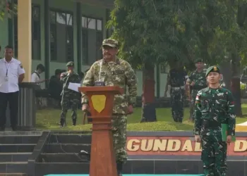 Bupati Sukabumi Lepas Personel Yon Armed 13 Nanggala ke Satgas Pamtas