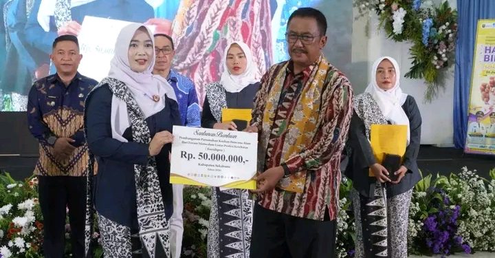 HUT Ke-75 IBI, Bupati Sukabumi Apresiasi Peran Bidan bagi Kesehatan Ibu dan Anak