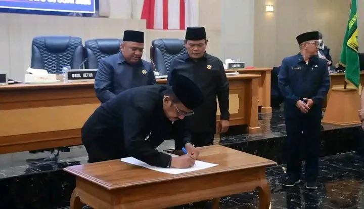 Raperda Pertanggungjawaban APBD 2025 Disetujui Bersama DPRD Kabupaten Sukabumi