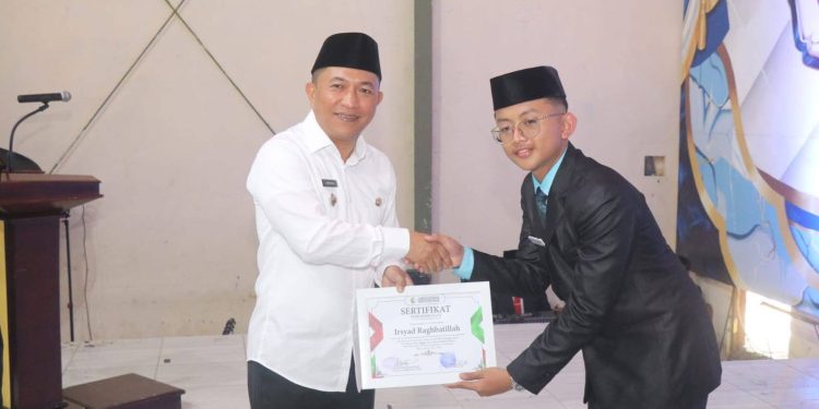 Wisuda Santri Ponpes Assalam Putra, Wabup Minta Santri Kuasai Sains dan Teknologi