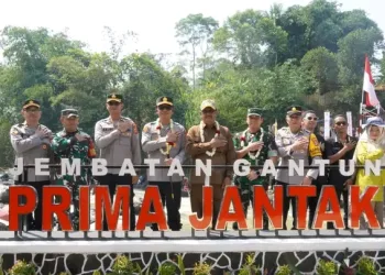 Peresmian Jembatan Gantung Prima Jantake Dukung Akses dan Ekonomi Warga