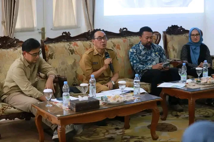 Pemkab Sukabumi Percepat Target UHC Bersama Tim Percepatan Jabar