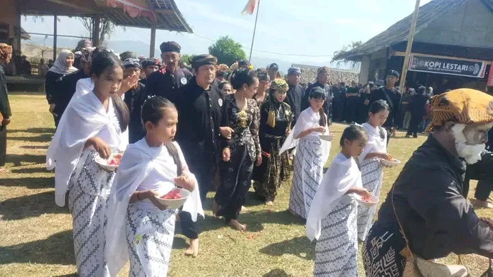 Seren Taun Ke-447 Kasepuhan Ciptamulya Lestarikan Budaya Sukabumi