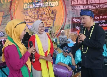 Wabup Buka Syukuran Hari Nelayan Ciwaru ke-69 dan Festival Seni Budaya