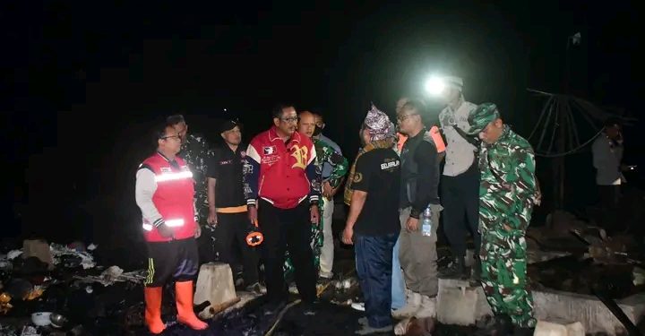 Bupati Sukabumi Instruksikan Penanganan Bencana Kebakaran di Kampung Adat Ciptamulya