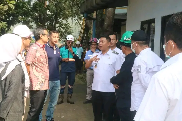 Wabup Dampingi Wamenko Bidang Pangan Tinjau Fasilitas RDF di TPA Cimenteng