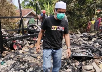 Anggota DPRD Kabupaten Sukabumi Tinjau Lokasi Kebakaran yang Merenggut Satu Nyawa di Cibodas
