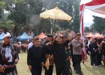 Gelar Budaya Pesona Kadudampit 2026, Wabup Ajak Warga Jaga Lingkungan