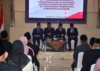 81 PNS Sukabumi Terima Satyalancana Karya Satya, Bupati Apresiasi Dedikasi ASN