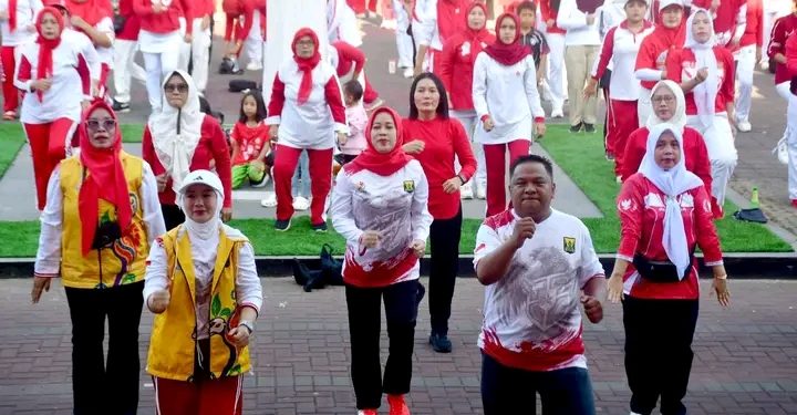 Rangkaian HJKS, Ratusan Warga Antusias Ikuti Senam Bersama KORMI