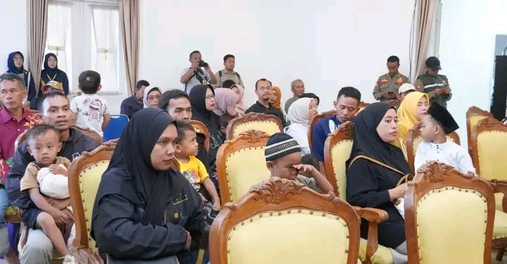 Ratusan Anak Ikuti Khitan Massal, Bupati: Semangat HJKS Harus Memberi Manfaat