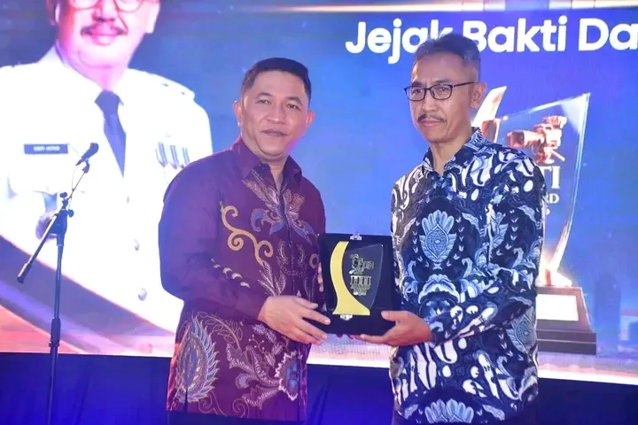 Pemkab Sukabumi Terima Penghargaan IJTI, Wabup Ajak Jurnalis Sampaikan Informasi Akurat