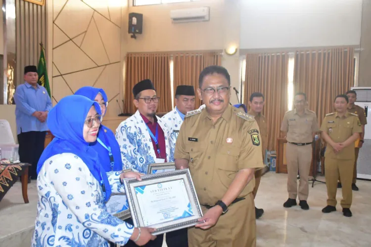 Bina 210 Kepala Sekolah, Bupati Sukabumi Tekankan Kepentingan Peserta Didik Jadi Prioritas