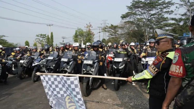 Ngalongok Dulur di Lembur Hadirkan Bakti Sosial dan Pelayanan Publik, Bupati Tekankan Kedekatan dengan Masyarakat