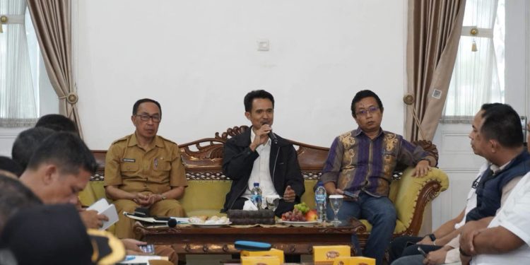 Dinas Pertanahan dan Tata Ruang Sukabumi Bahas Penelitian Lapangan PPTPKH Jabar