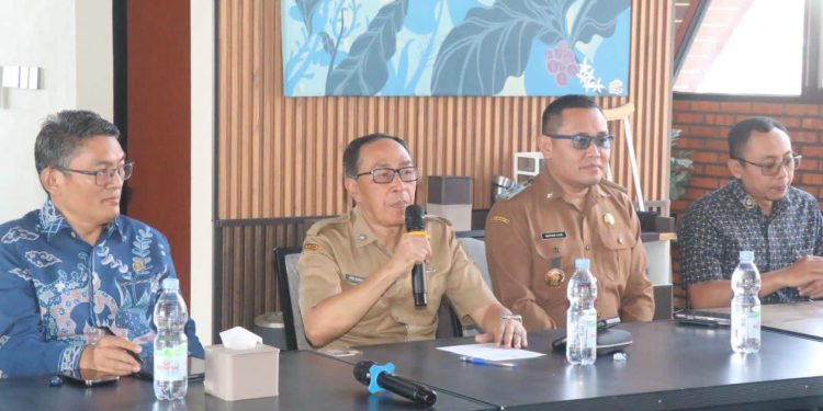Pemkab Sukabumi Perkuat Jaminan Kesehatan Masyarakat melalui Forum Bersama BPJS