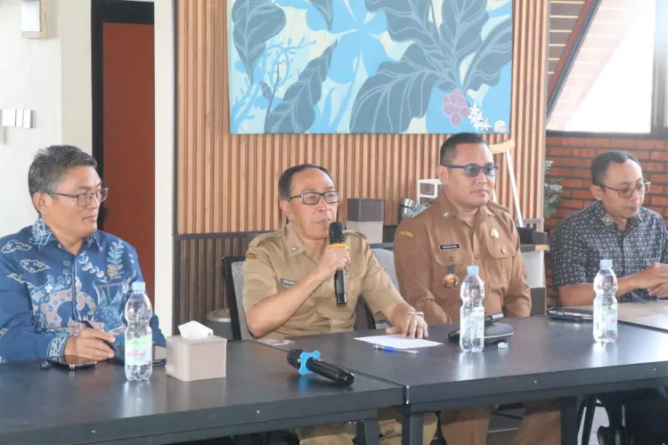 Pemkab Sukabumi Perkuat Jaminan Kesehatan Masyarakat melalui Forum Bersama BPJS