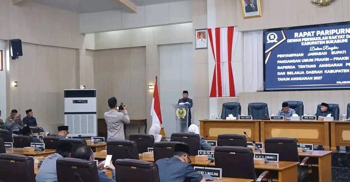 Rapat Paripurna, Wabup Sampaikan Jawaban Bupati atas Pandangan Umum Fraksi DPRD