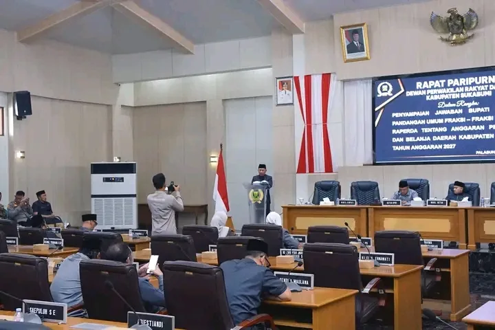 Rapat Paripurna, Wabup Sampaikan Jawaban Bupati atas Pandangan Umum Fraksi DPRD
