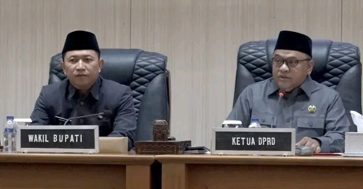Pemkab Sukabumi Bahas Strategi Penataan Perangkat Daerah dalam Paripurna DPRD