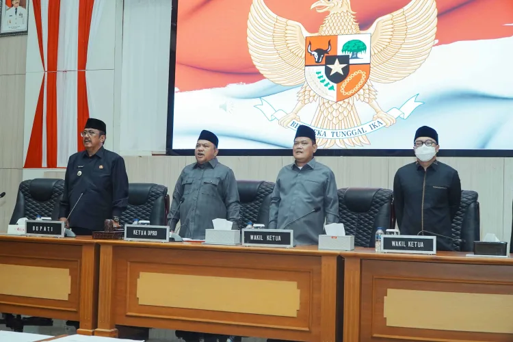 Rapat Paripurna ke-26 DPRD Kabupaten Sukabumi, Tujuh Fraksi Sampaikan Pandangan Umum atas Raperda Perubahan Perangkat Daerah