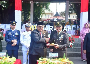 Hadiri HUT ke-81 TNI, Bupati Sukabumi Tekankan Penguatan Sinergi TNI dan Masyarakat