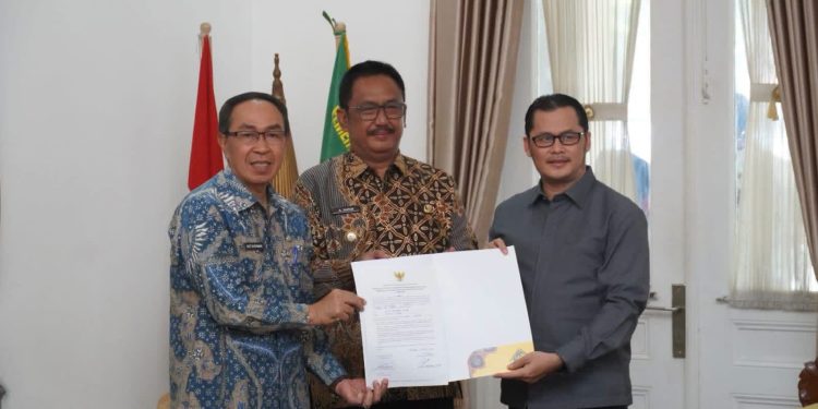 Bupati Sukabumi Dukung Optimalisasi Layanan Informasi Publik