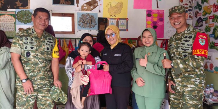 Tim Wasev TMMD ke-130 Kunjungi PAUD Mawar X, Kades Mekarjaya Sampaikan Apresiasi