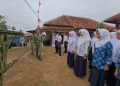TMMD ke-130 Kodim 0622 Sukabumi Tanamkan Nasionalisme kepada Pelajar MTs At-Tohariyah